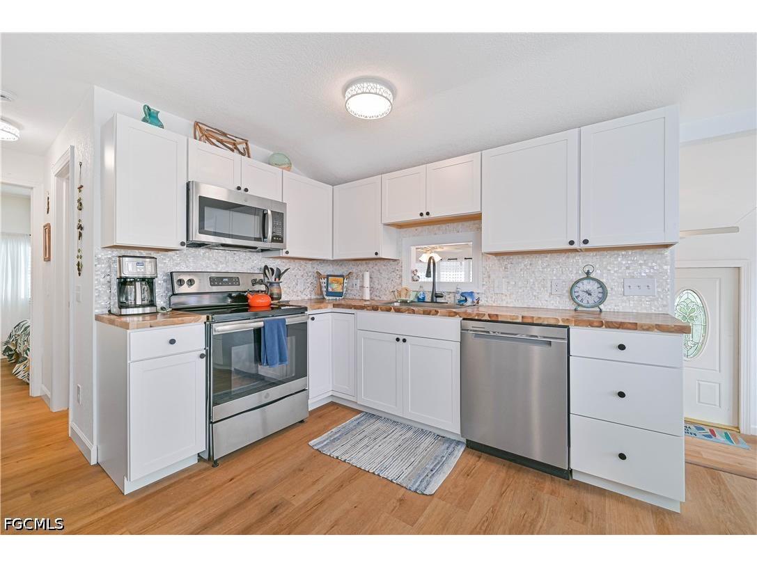 17029 Puppy Dog Drive Fort Myers FL 33908 2026018966 image12