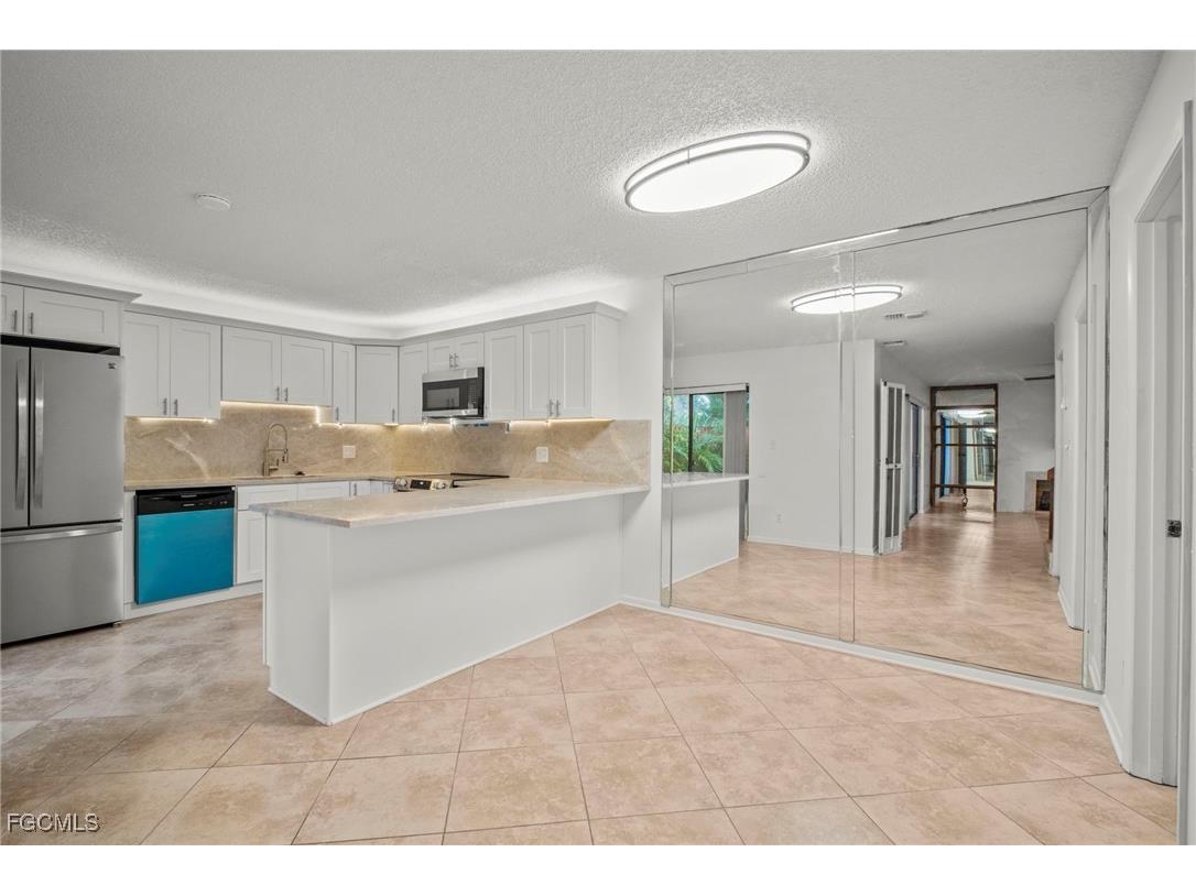 1703 Park Meadows Drive Fort Myers FL 33907 2025006344 image12