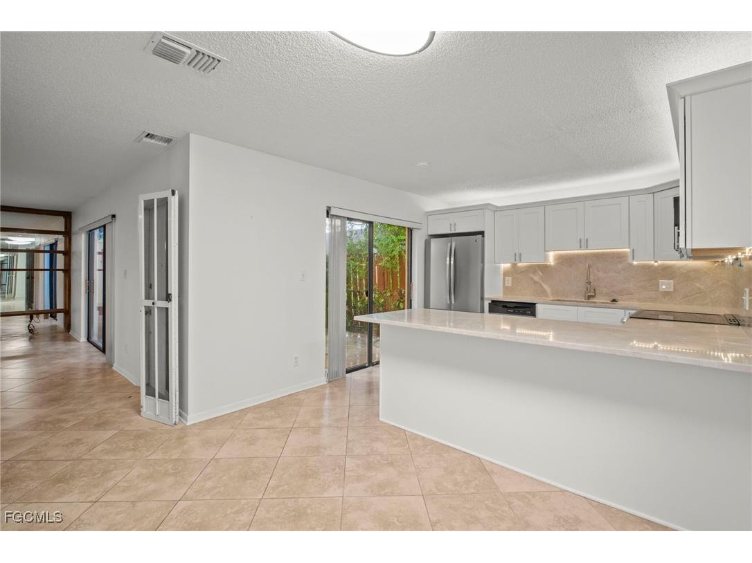 1703 Park Meadows Drive Fort Myers FL 33907 2025006344 image13