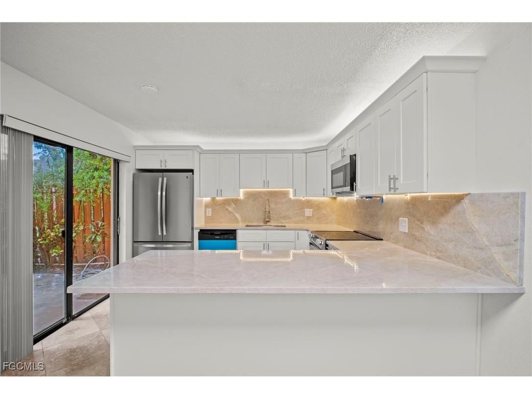 1703 Park Meadows Drive Fort Myers FL 33907 2025006344 image22