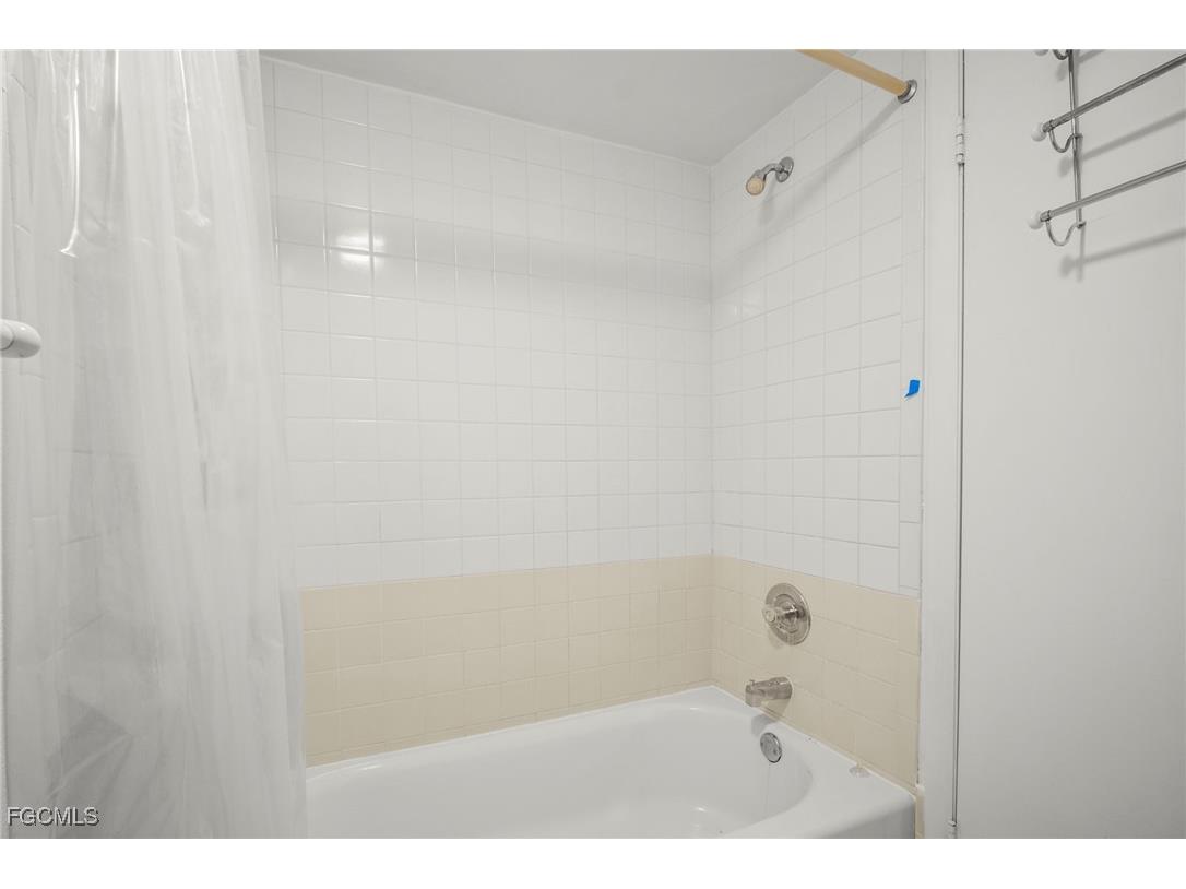 1703 Park Meadows Drive Fort Myers FL 33907 2025006344 image38