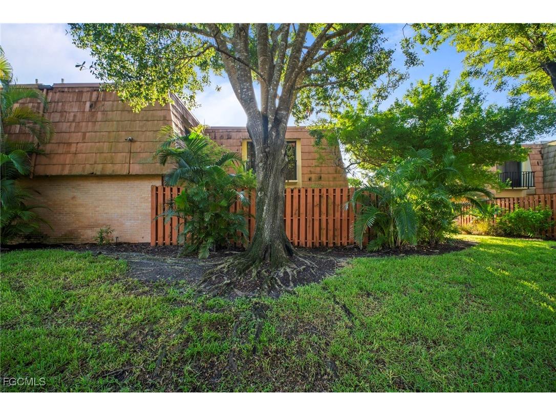 1703 Park Meadows Drive Fort Myers FL 33907 2025006344 image40