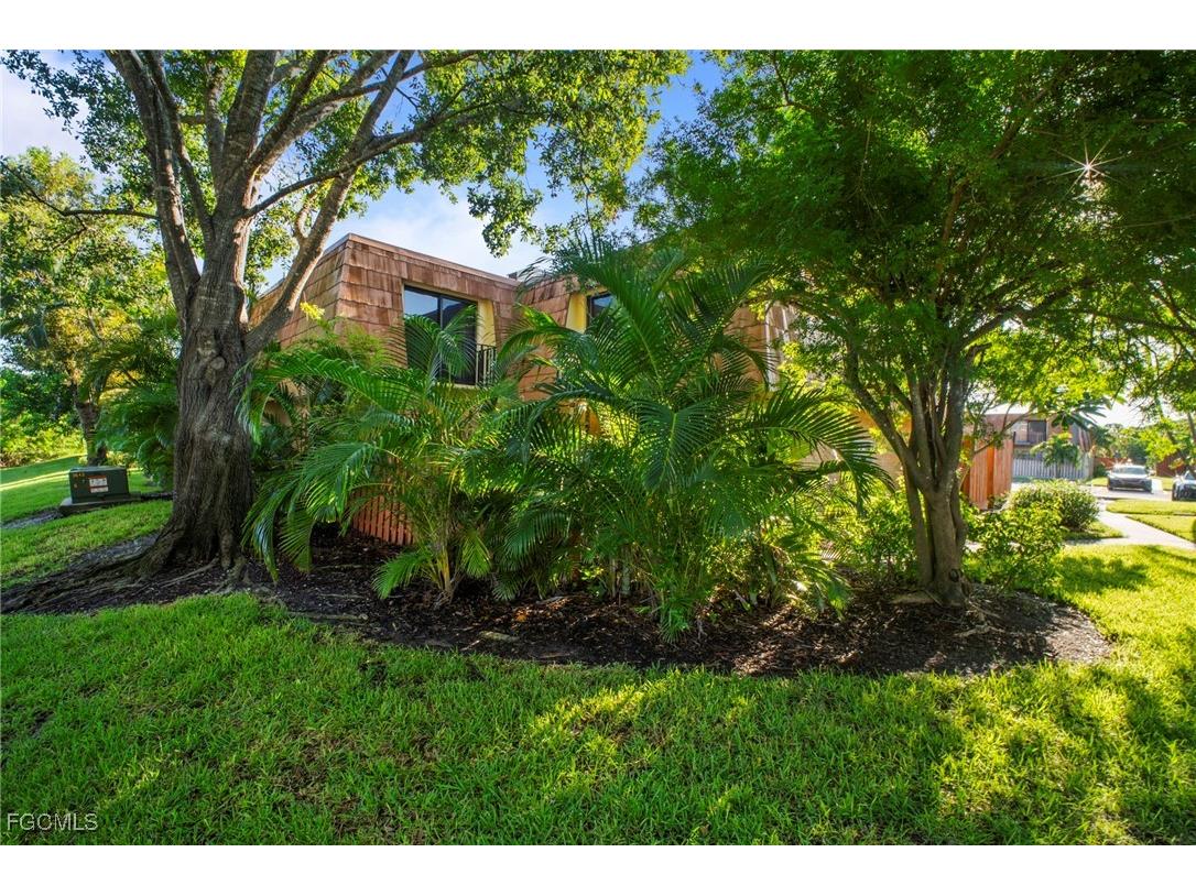 1703 Park Meadows Drive Fort Myers FL 33907 2025006344 image41