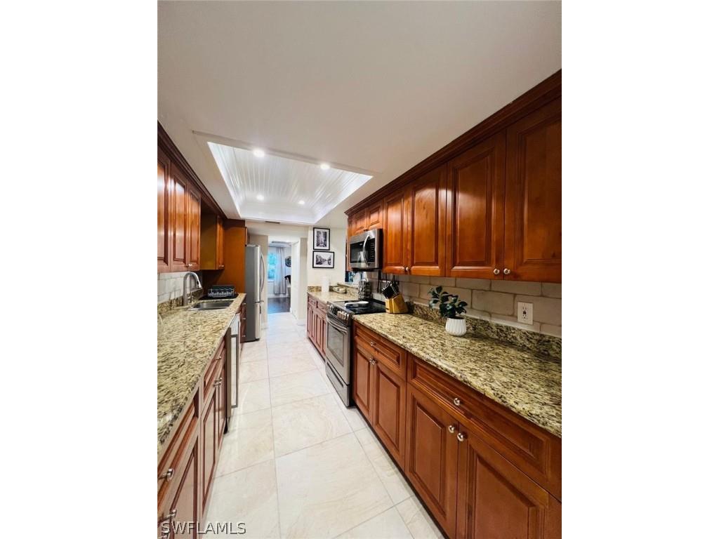 1704 Hill Avenue Fort Myers FL 33901 224060585 image1