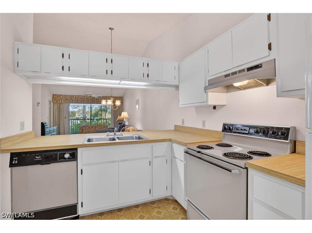 1704 Kings Lake Boulevard #201 Naples FL 34112 226012581 image10
