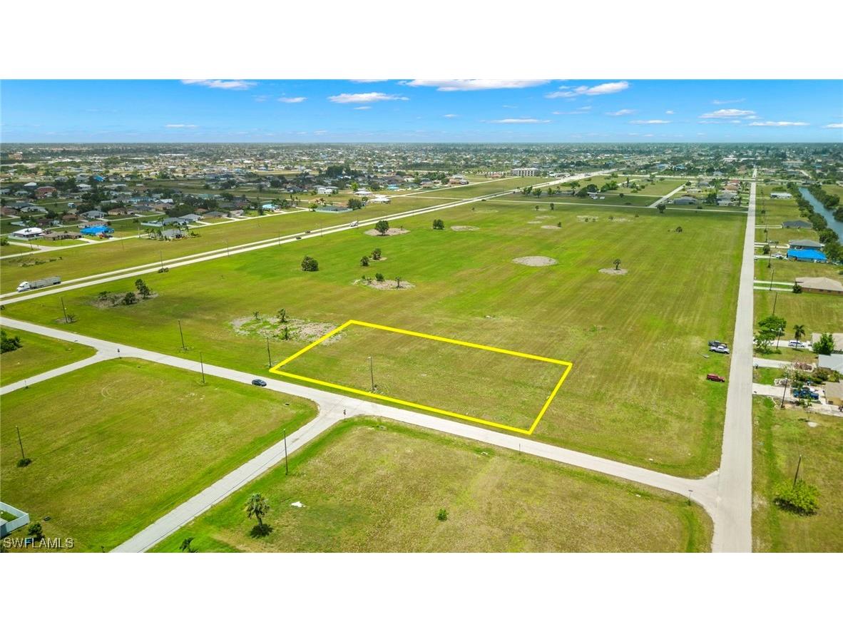 1704 NE 21st Street Cape Coral FL 33909 223051707 image1