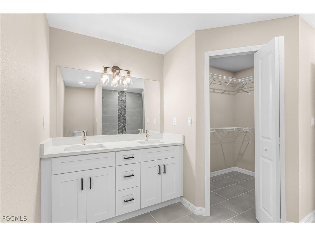 1704 NE 33rd Lane Cape Coral FL 33909 2026012749 image12