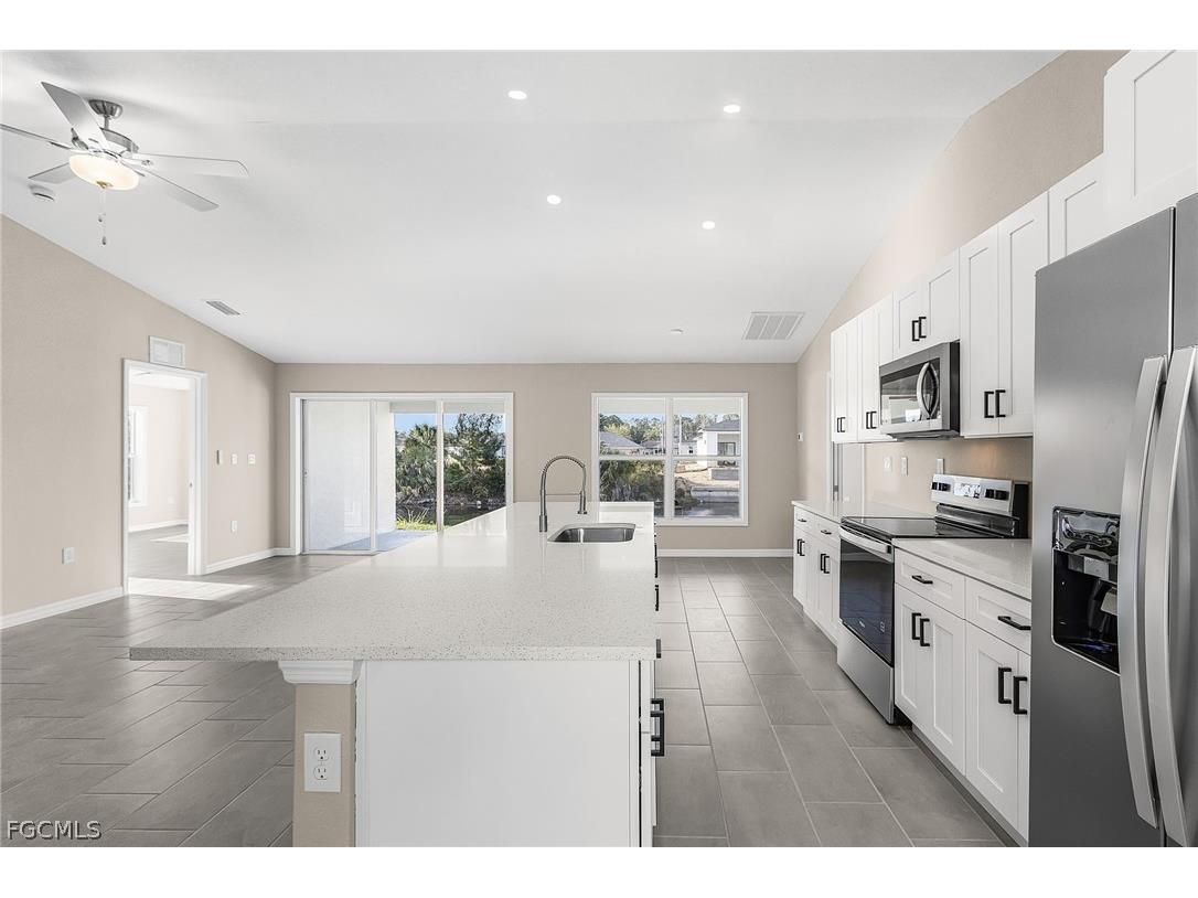 1704 NE 33rd Lane Cape Coral FL 33909 2026012749 image6