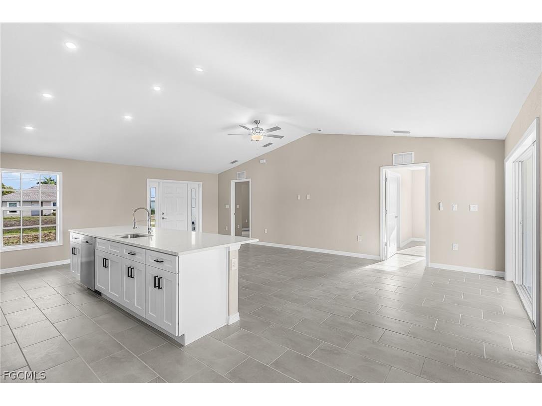 1704 NE 33rd Lane Cape Coral FL 33909 2026012749 image7