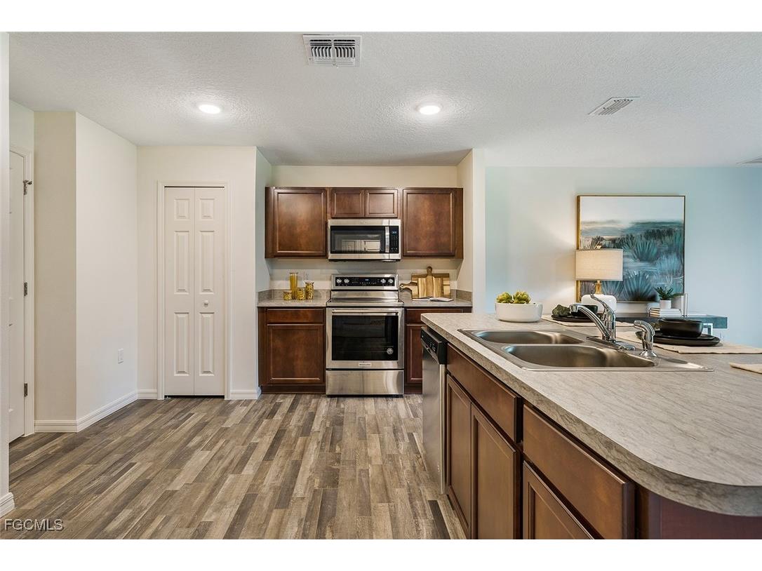 1704 NW 12th Terrace Cape Coral FL 33993 2025011117 image14