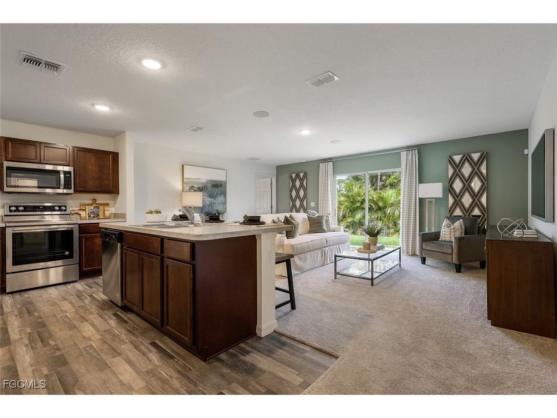 1704 NW 12th Terrace Cape Coral FL 33993 2025011117 image3