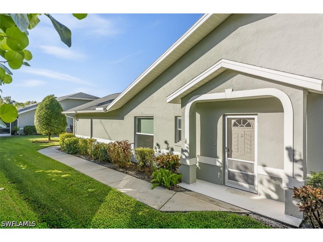 1704 Royal Circle #602 Naples FL 34112 226014959 image2