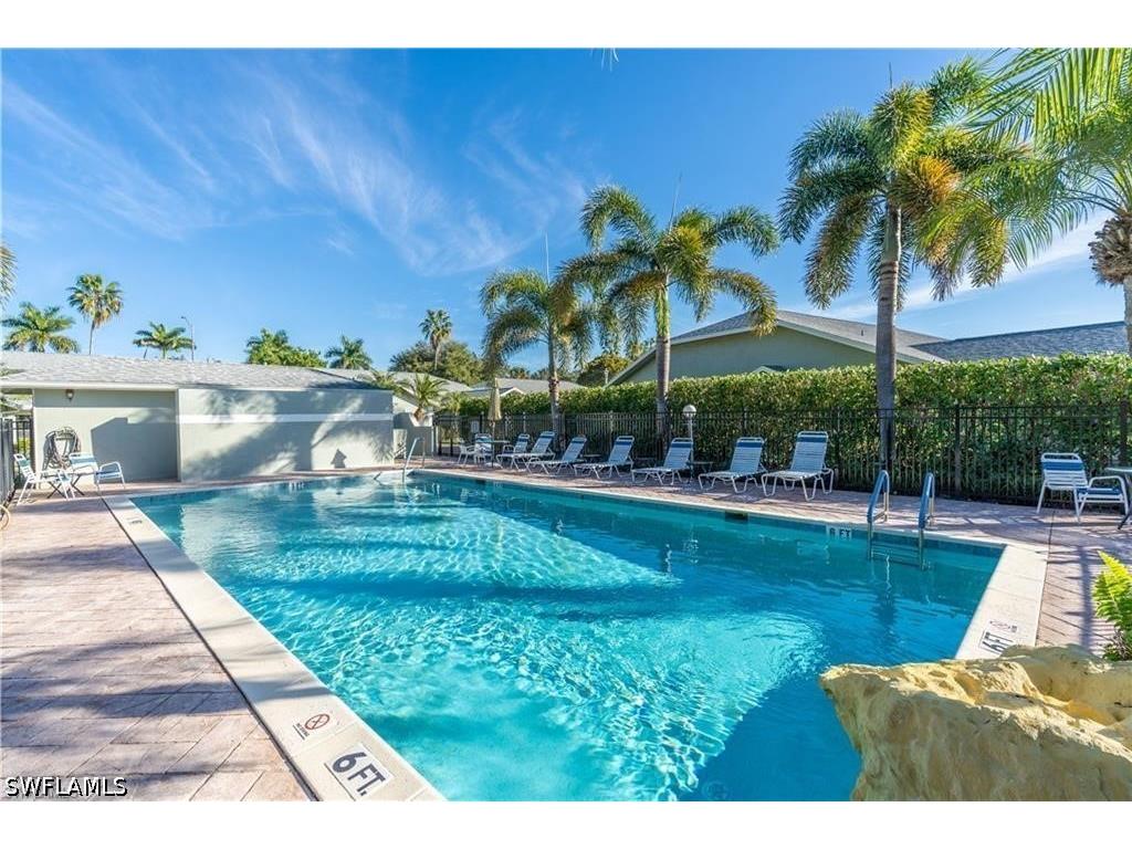 1704 Royal Circle #602 Naples FL 34112 226014960 image24