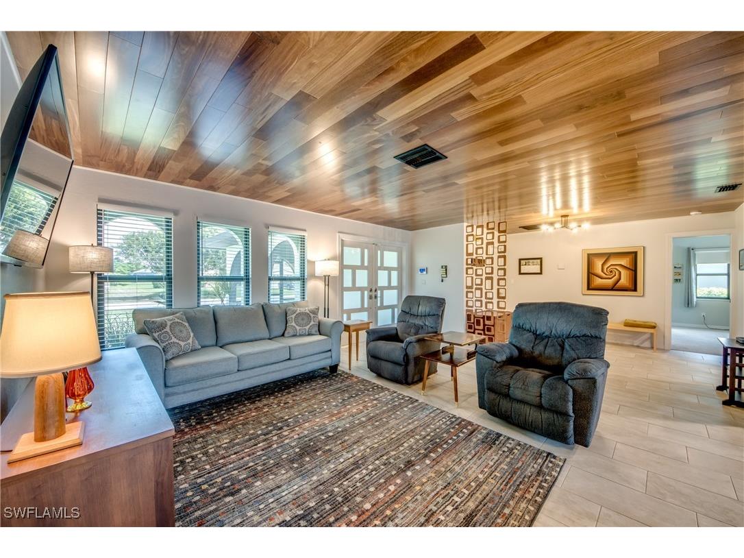 1704 SE 7th Street Cape Coral FL 33990 224072730 image1