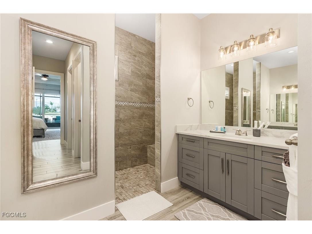 1704 SW 17th Avenue Cape Coral FL 33991 2026001209 image7