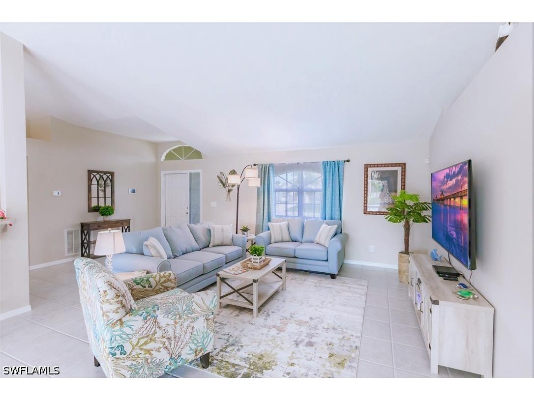 1704 SW 44th Terrace Cape Coral FL 33914 226021510 image4