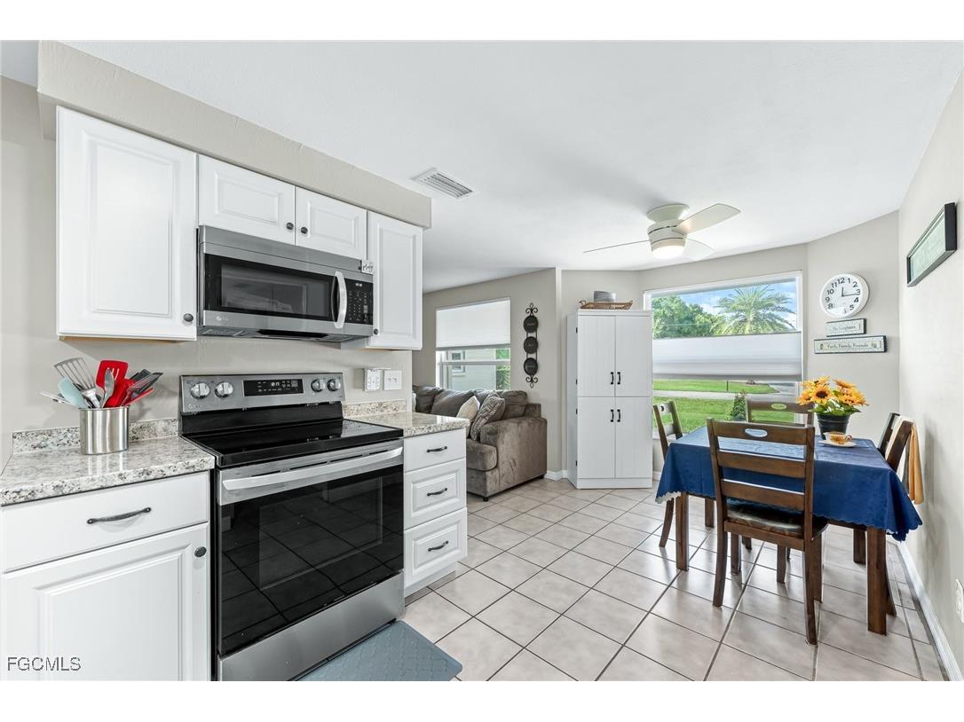 17040 E Lake Drive North Fort Myers FL 33917 2025017252 image11