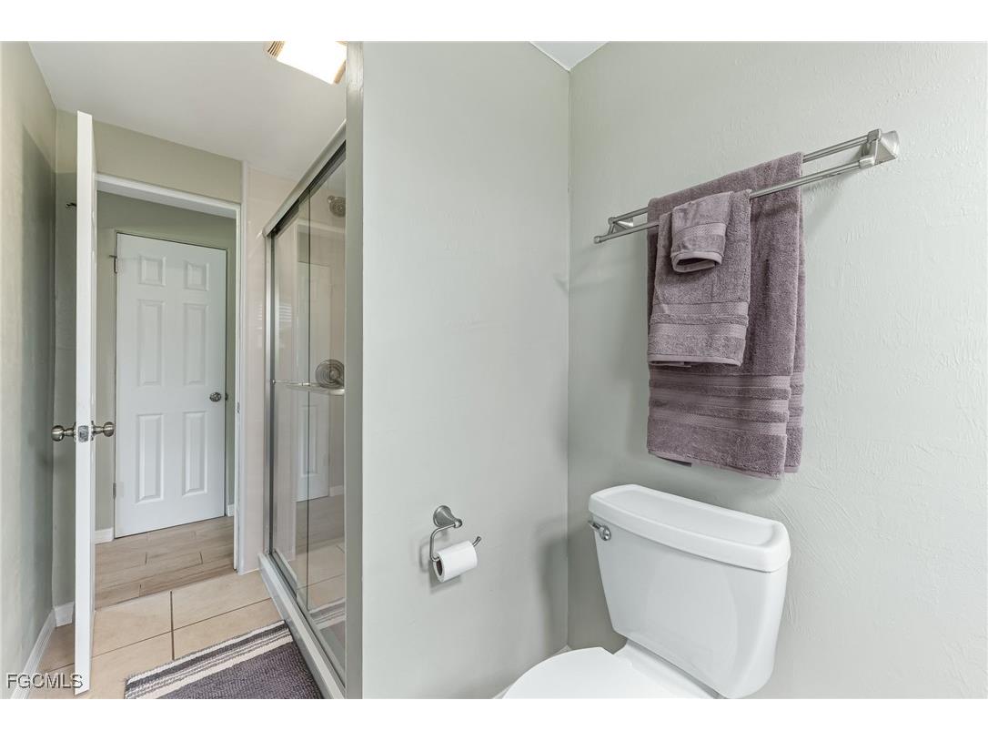 17040 E Lake Drive North Fort Myers FL 33917 2025017252 image22