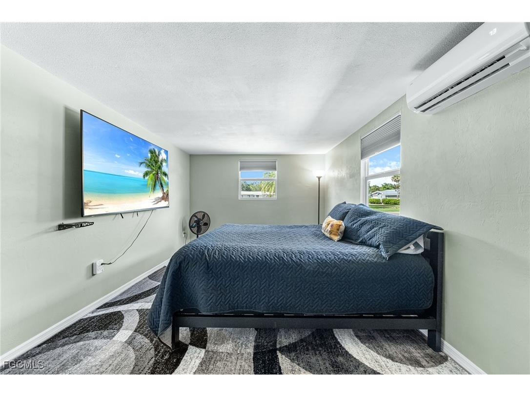 17040 E Lake Drive North Fort Myers FL 33917 2025017252 image24