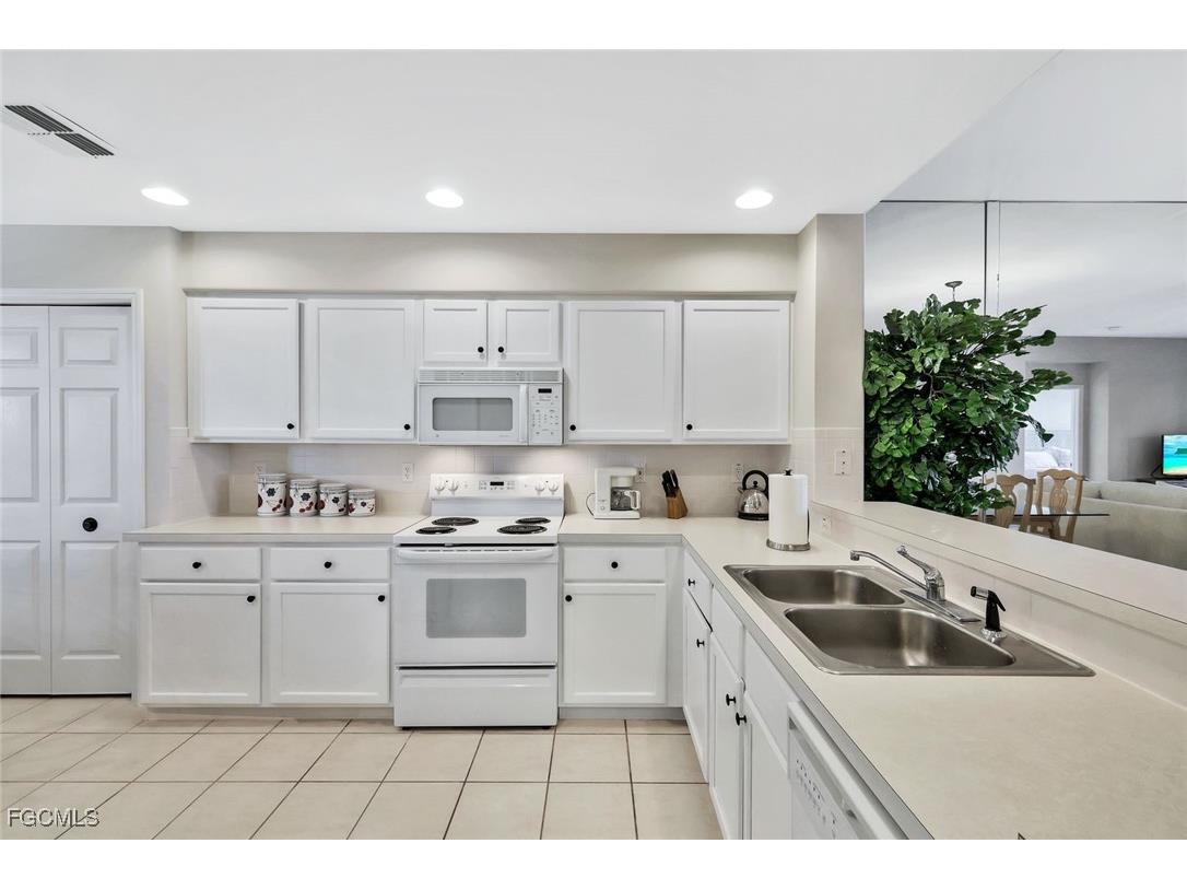 17040 Willowcrest Way #205 Fort Myers FL 33908 2025011162 image14