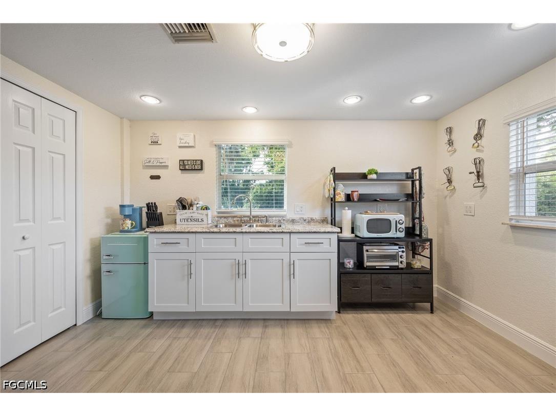 17041 E Lake Drive North Fort Myers FL 33917 2026018189 image18