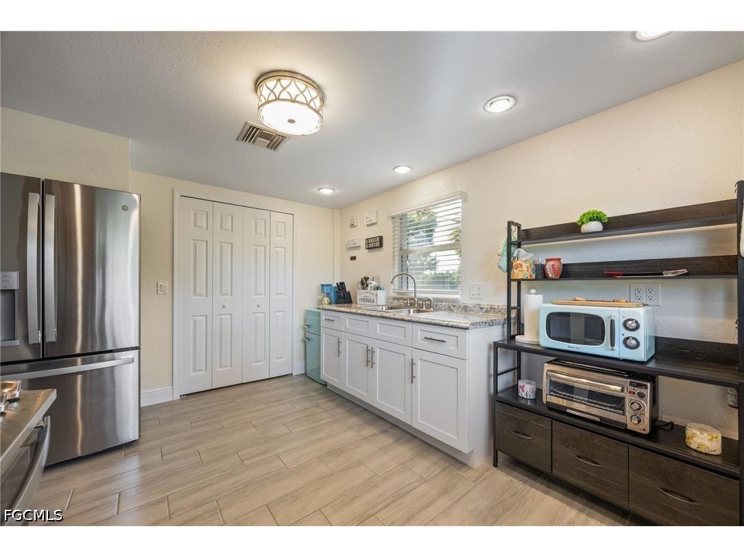 17041 E Lake Drive North Fort Myers FL 33917 2026018189 image19