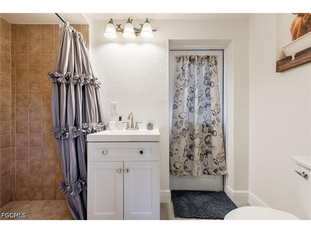 17041 E Lake Drive North Fort Myers FL 33917 2026018189 image22