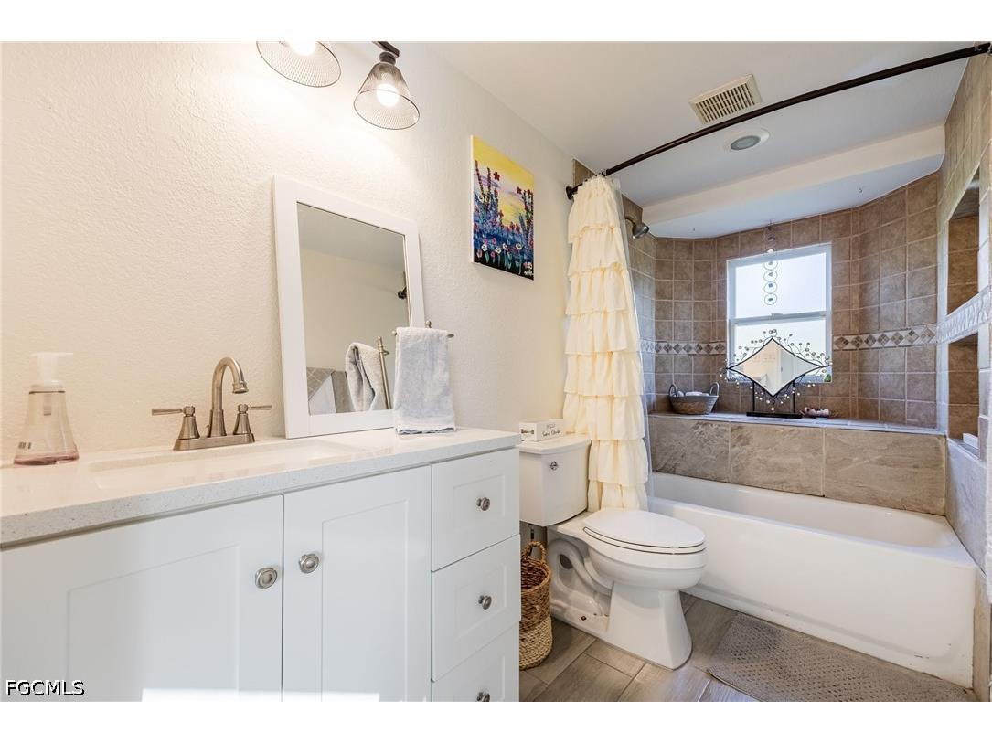 17041 E Lake Drive North Fort Myers FL 33917 2026018189 image25