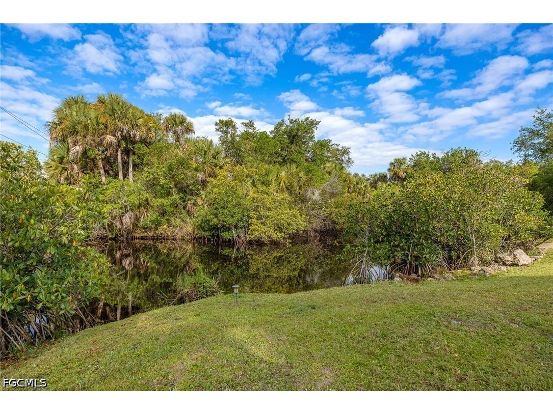 17041 E Lake Drive North Fort Myers FL 33917 2026018189 image4