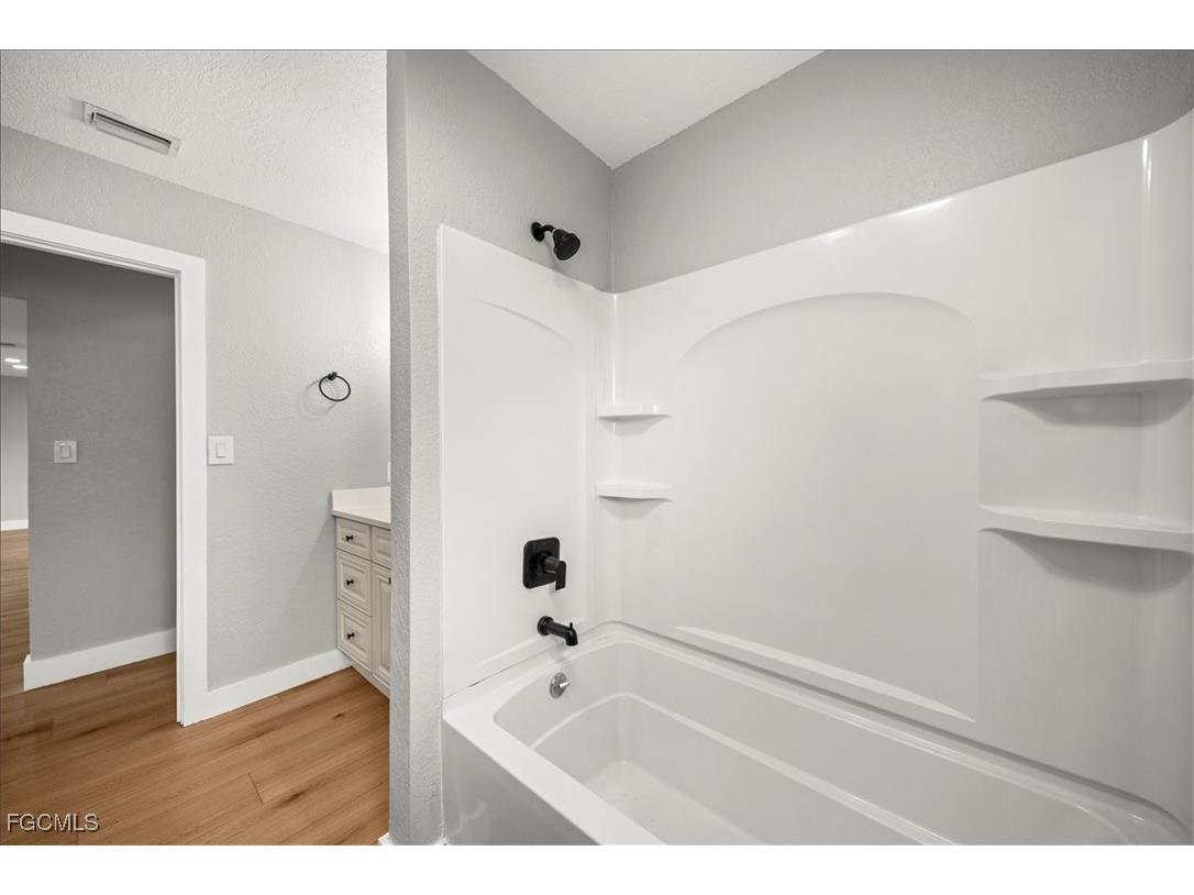 17042 Wayzata Court North Fort Myers FL 33917 2025010020 image26