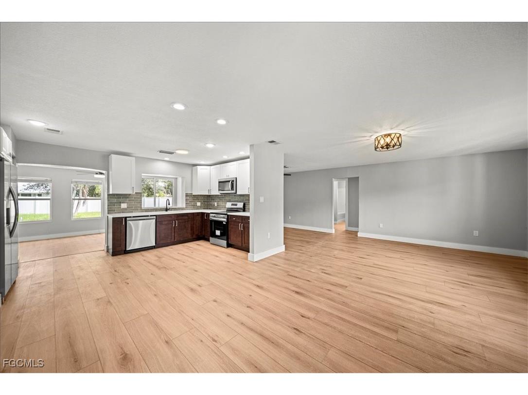 17042 Wayzata Court North Fort Myers FL 33917 2025010020 image7