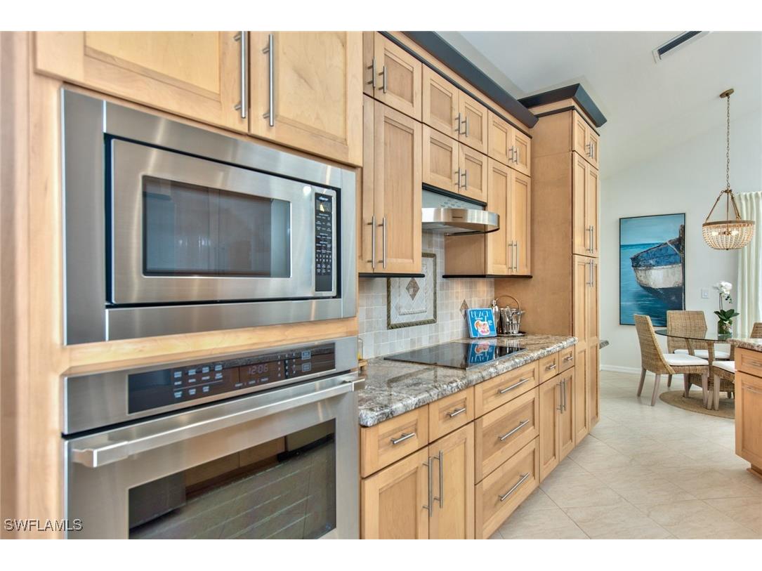 1705 Marsh Run Naples FL 34109 225056554 image12