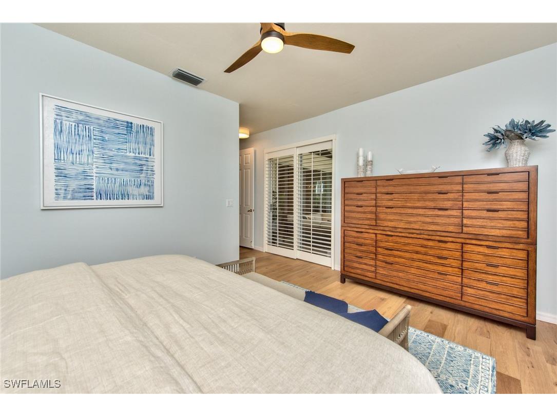 1705 Marsh Run Naples FL 34109 225056554 image17