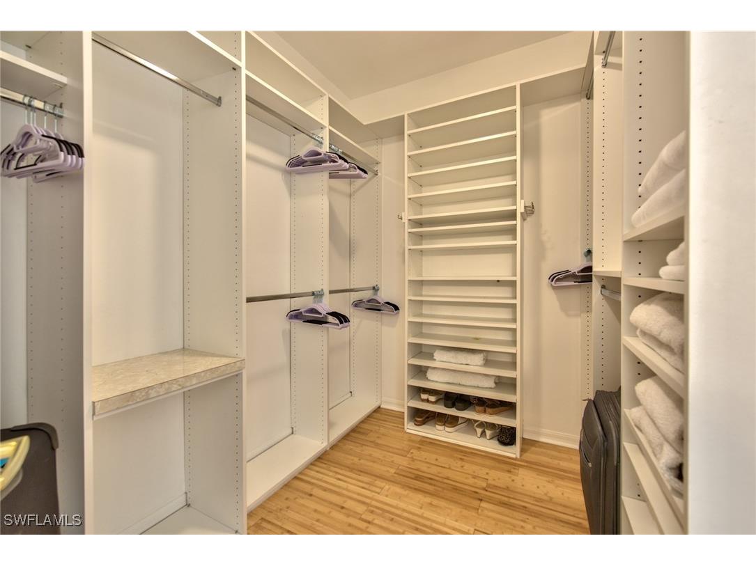 1705 Marsh Run Naples FL 34109 225056554 image20