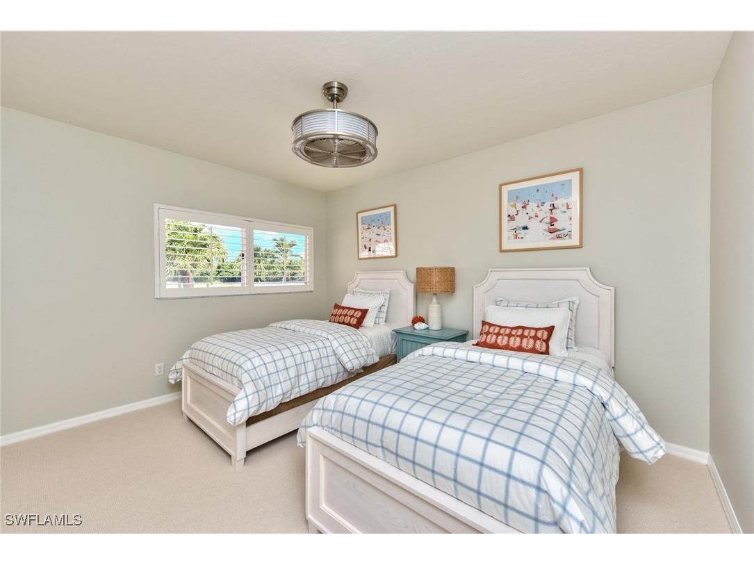 1705 Marsh Run Naples FL 34109 225056554 image25