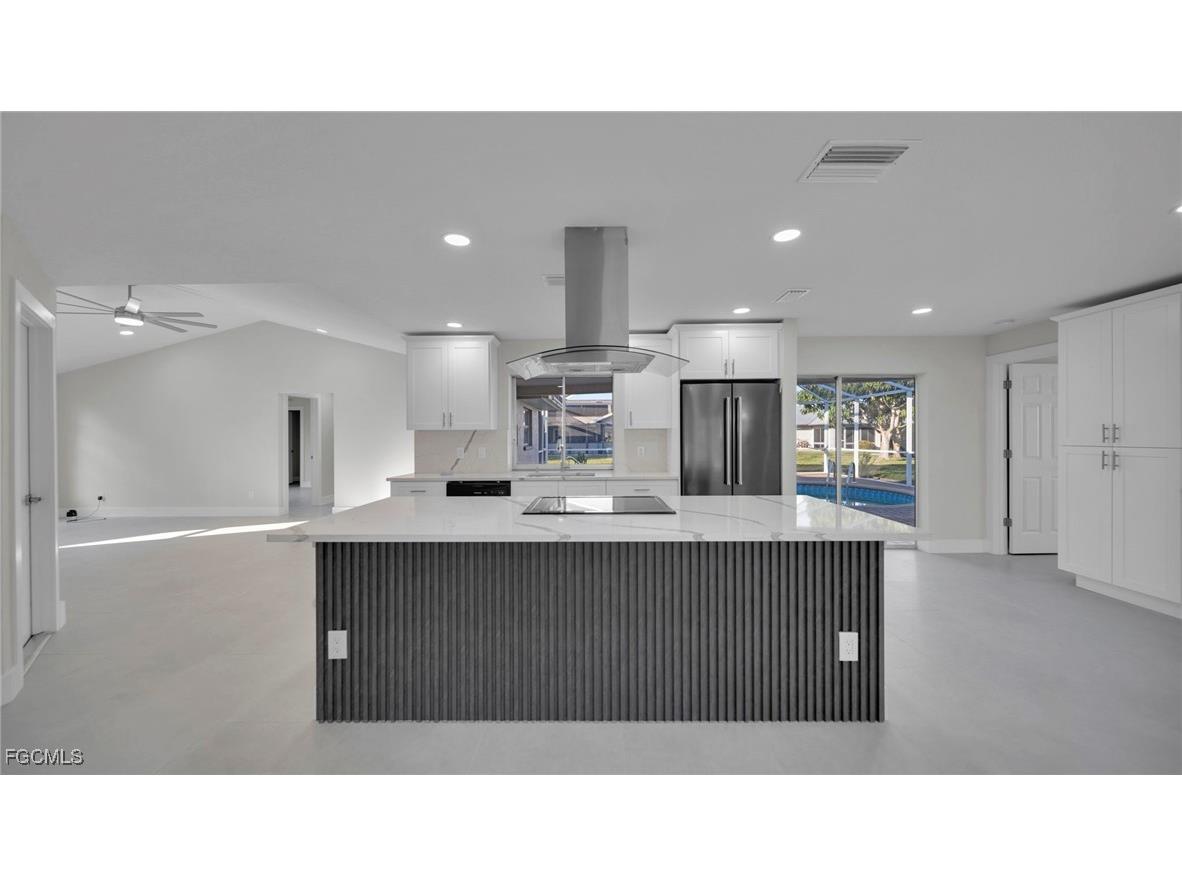 1705 SE 6th Terrace Cape Coral FL 33990 2026006057 image1