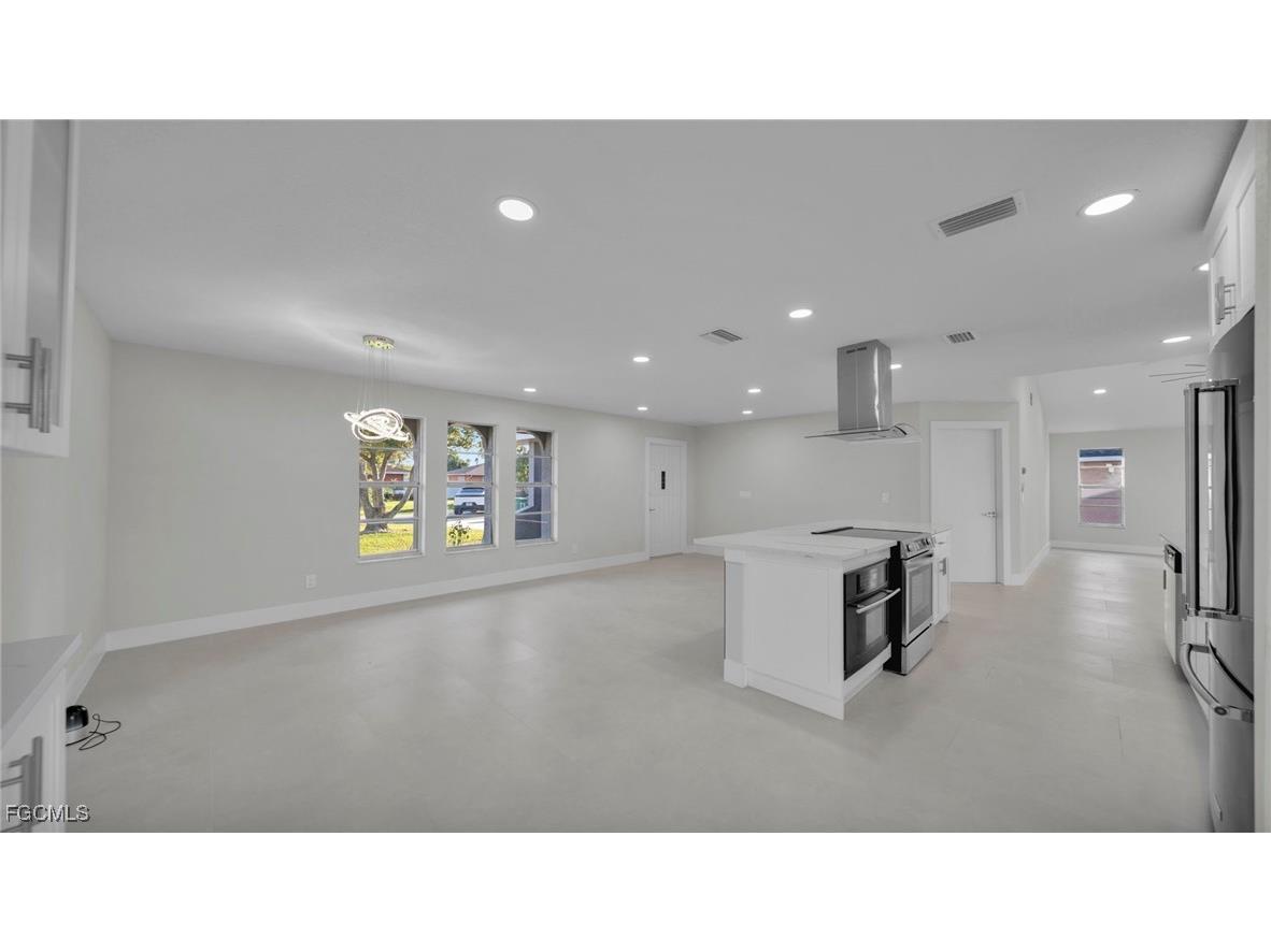 1705 SE 6th Terrace Cape Coral FL 33990 2026006057 image7