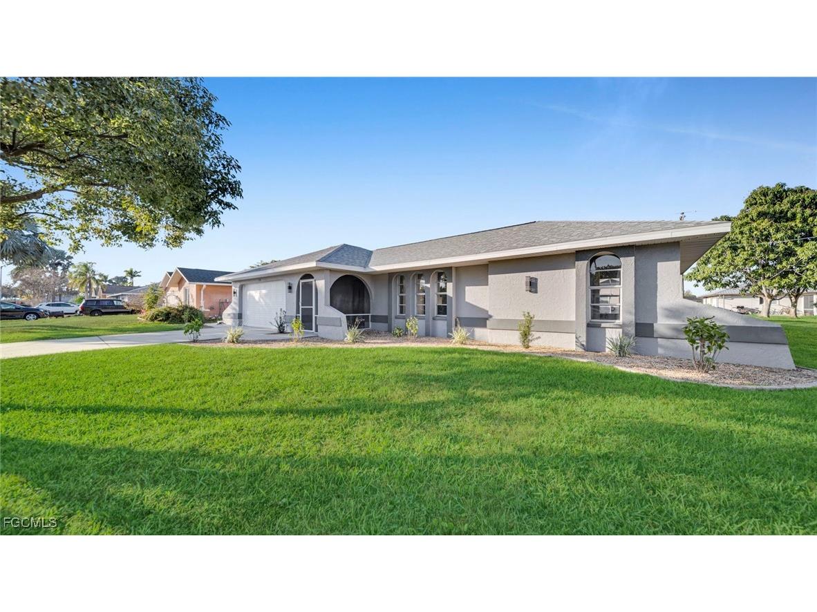 1705 SE 6th Terrace Cape Coral FL 33990 2026006057 image9