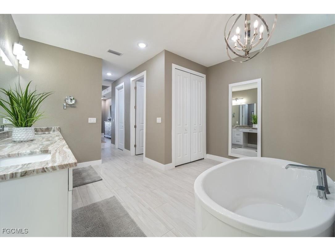 1705 SW 31st Lane Cape Coral FL 33914 2025015226 image19