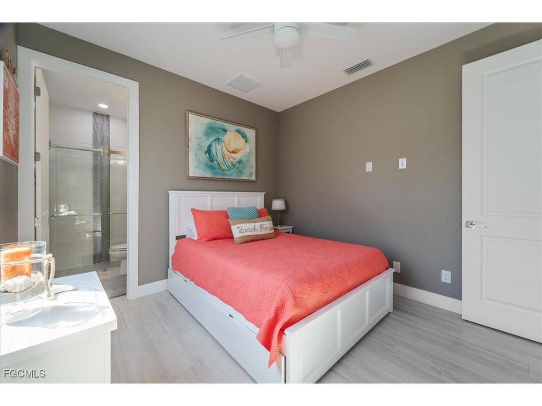 1705 SW 31st Lane Cape Coral FL 33914 2025015226 image21