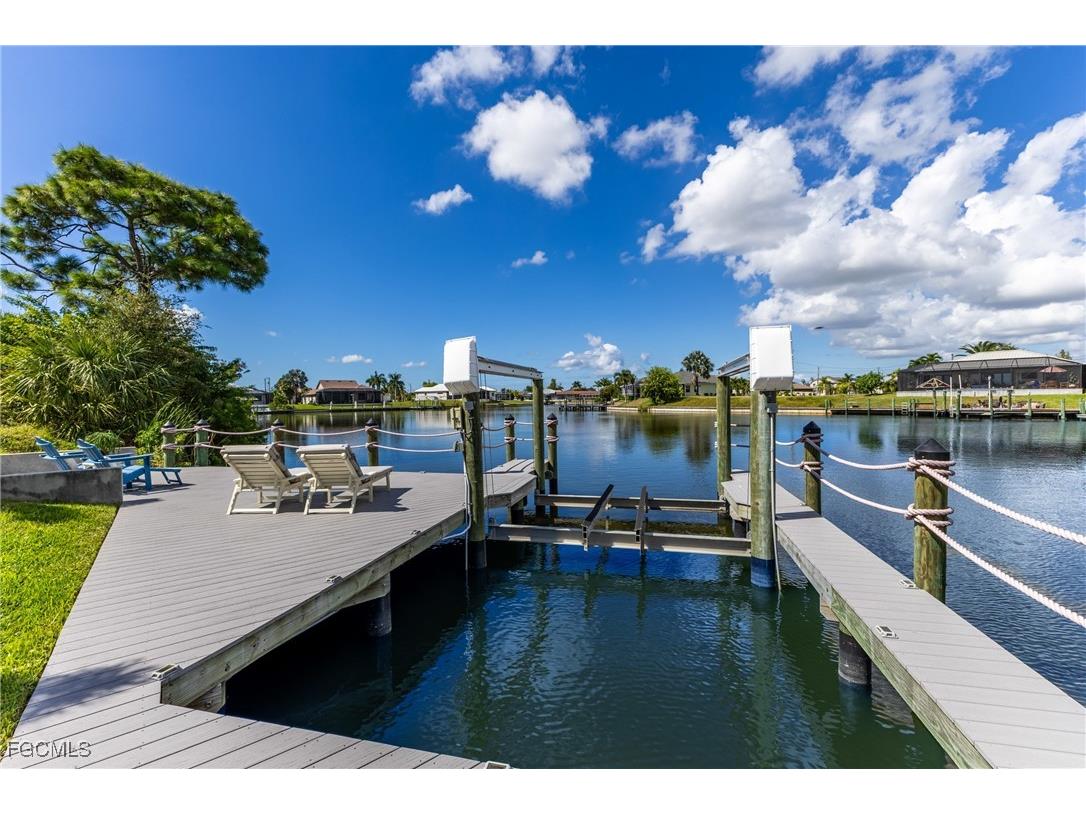 1705 SW 31st Lane Cape Coral FL 33914 2025015226 image39