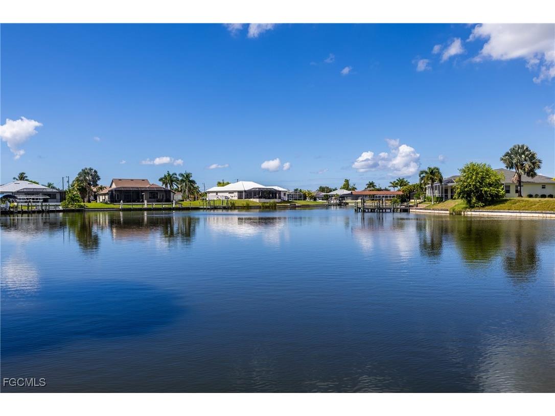 1705 SW 31st Lane Cape Coral FL 33914 2025015226 image40