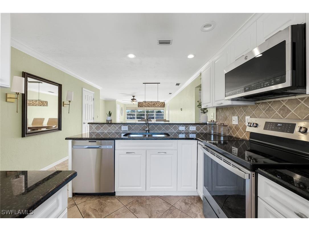 1706 Bikini Court #202 Cape Coral FL 33904 226004638 image12