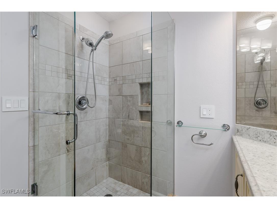 1706 Kings Lake Boulevard #203 Naples FL 34112 225031329 image15