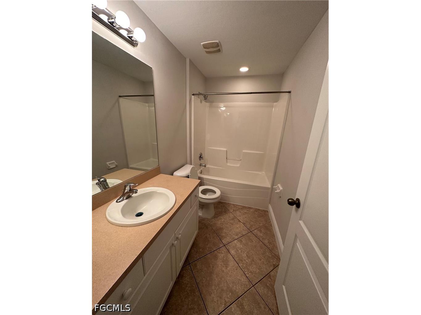 1706 Kismet Parkway E Cape Coral FL 33909 2026017442 image17