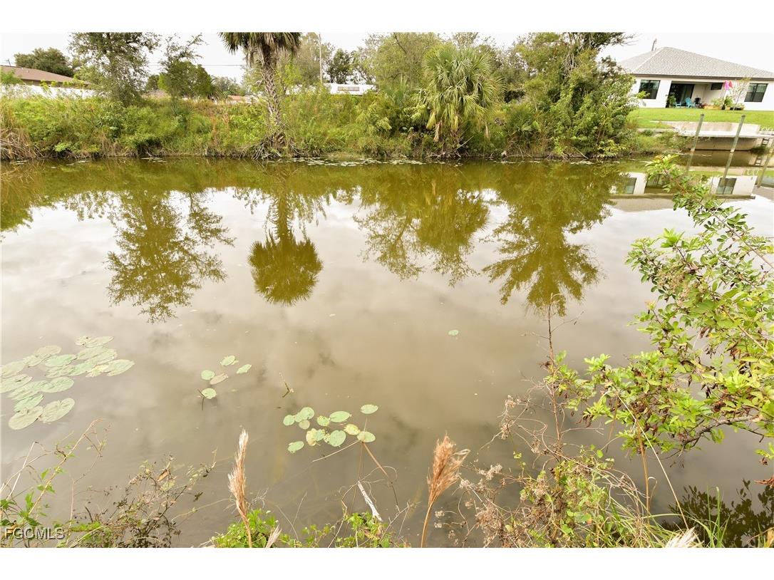 1706 NE 10th Place Cape Coral FL 33909 2025002120 image13