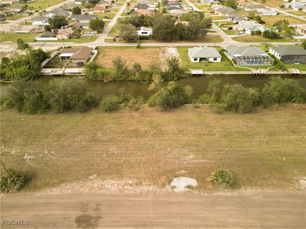 1706 NE 10th Place Cape Coral FL 33909 2025002120 image2