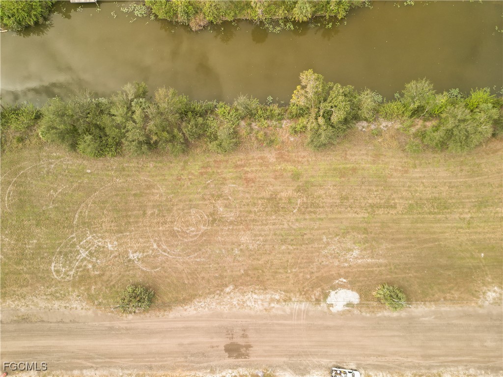 1706 NE 10th Place Cape Coral FL 33909 2025002120 image8