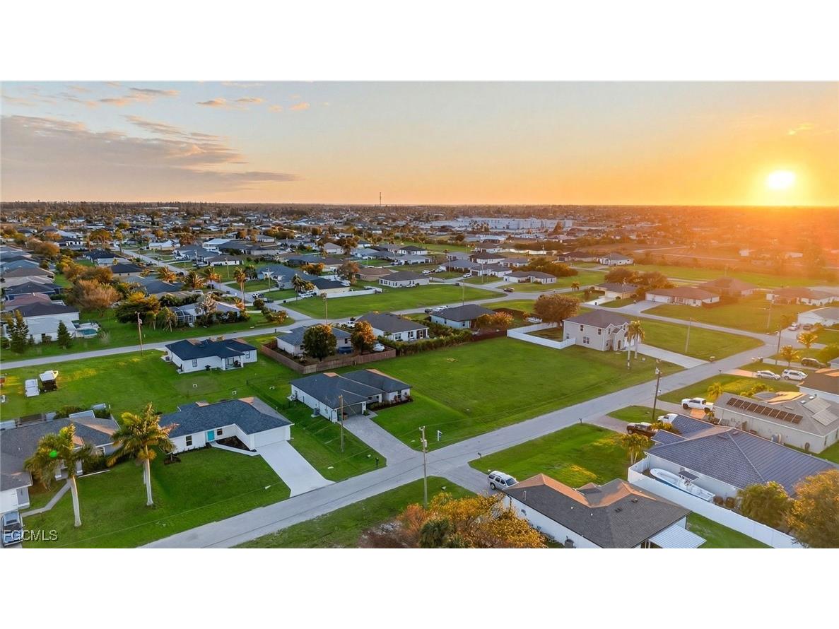1706 NW 5th Street Cape Coral FL 33993 2026005334 image6
