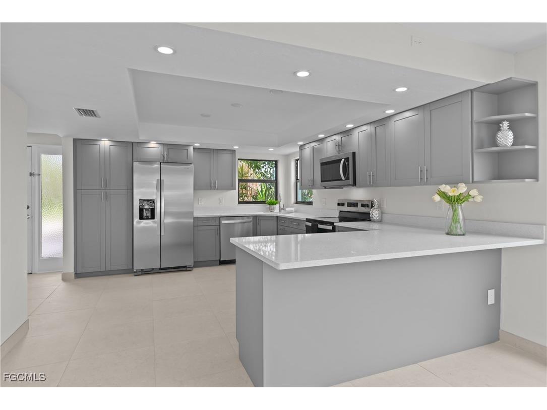 1706 Sandy Circle Cape Coral FL 33904 2025002816 image17